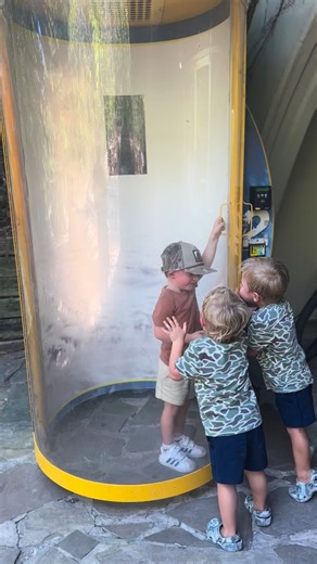 Oh, what a year 2025 was for Blossoming Minds. ✨ We began the year learning in a farmhouse classroom, surrounded by open land, fresh air, and curious hearts. Along the way, we grew, evolved, and transitioned into our new home, creating space for even more learning, laughter, and connection. This year brought new teachers, new friendships, and a growing community. From hands-on lessons and nature-filled learning to meaningful moments of discovery, our students flourished in ways that went far bey