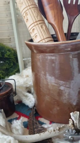 Primitive Antique Stoneware Farmhouse Crock. This Antique Crock Would Be a Great Spot for Utensils or Styling in Rustic Farm Vignettes. - Etsy