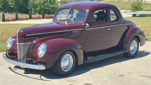 1940 Ford Deluxe