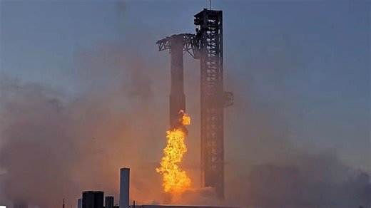 科幻成真，0.5cm精度的威力！多个直播机位观看星舰超重助推器降落在发射塔臂上 IFT-5