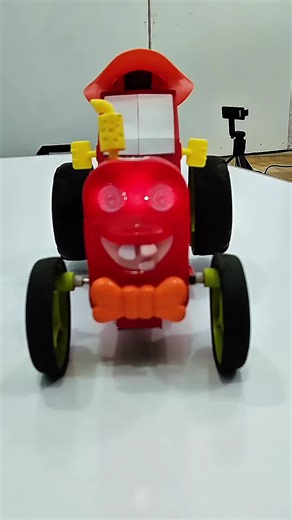 Crazy Jumping Tractor 😂😂😂#crazyjumpingtractor #uniquetoys #kidstoys #tiktokshop #foryoupage❤️❤️