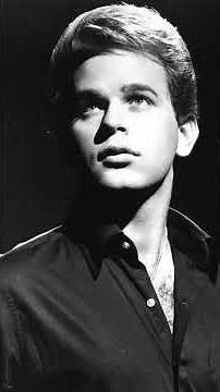 Lou Christie, 'Lightnin' Strikes' Pop Crooner, Is Dead at 82 #celebrity #celebrities #shorts