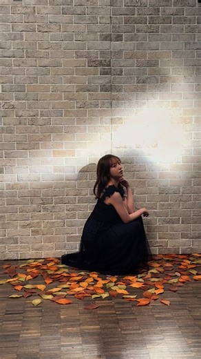野中美希/モーニング娘。'26 on Instagram: "アップトゥボーイvol.355🍁🐈‍⬛ 発売日です！秋らしいシックな衣装で撮影していただきました。インタビューもたっぷりです！ぜひご覧下さい。 . #アップトゥボーイ さん #morningmusume25#モーニング娘25 #野中美希#ちぇる"
