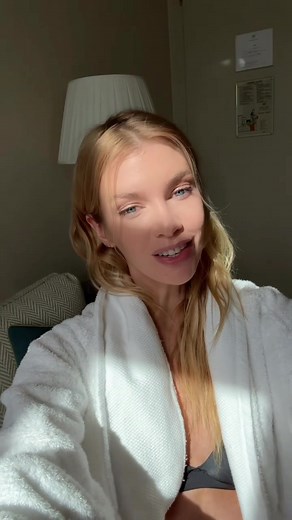 Stella Maxwell Returns to the Victoria's Secret Runway