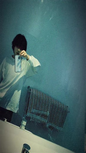 Understanding L's Character Design in Death Note