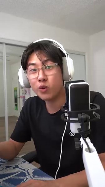 Wave Link 1.9 is now available! 🎮 Low Latency mode for gaming (Windows only) 👂 Stream Mix hardware output for dual-PC setups, speakers, and more 💾 Automatic and manual settings backup 🗣 New audio effects (Windows and Mac) 🧮 Updated Stream Deck plugin | Elgato