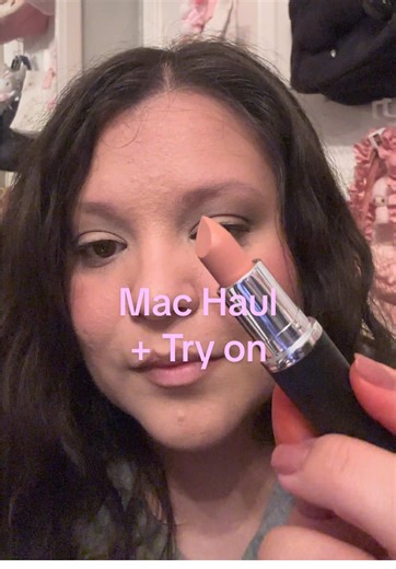 Mac Cosmetics Haul and Try-On: Lipstick Swatches