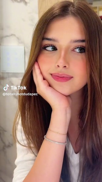 Duda Pec: A Dança dos Talentos