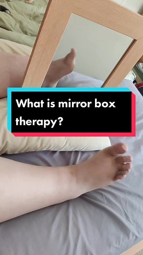 Mirror box therapy, the most interesting treatment I've tried! #mirrortherapy #crps #amputee #neurology #neurologicaldisorder #stroke #treatment #physiotherapy #disabled #chronicillness