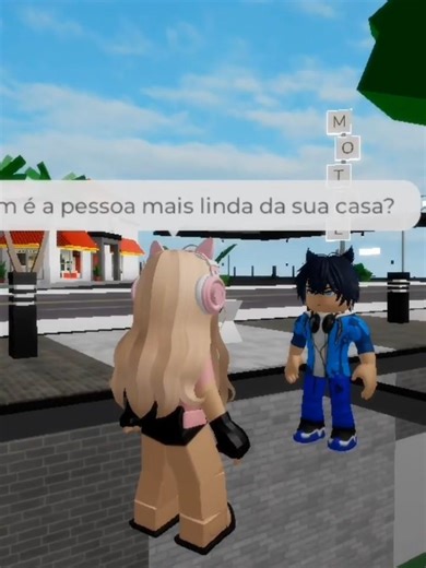 quem é a pessoa mais linda da sua casa? #roblox #shorts