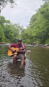 Meet #NotYourAverageFolk finalist, King M Dot! 🎶 King M Dot is Acoustic Soul Rap artist in Greensboro,NC. While playing the acoustic/electric guitar, he mixes in intricate rapping with word play, powerful spoken word and soul singing rhythmic music. He pulls from and fuses a multitude of different genres, giving a very unique and eclectic sound. Think Darius Rucker meets J Cole. It really creates a cool experience that resonates with the hearts of fans. The creation of art is the beautiful part
