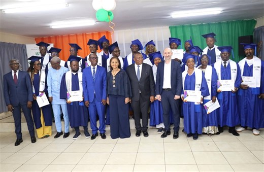 ISTC Polytechnique /Formation en JRI: le ministre Amadou Coulibaly préside la remise de parchemins à 20 auditeurs - Abidjan.net News