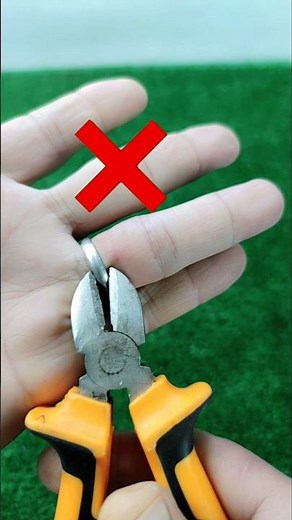Millions of people don't know this secret! An easy way to remove a stuck ring