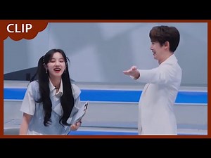 🌟nichkhun collection: nichkhun is too charming on the stage to fascinate everyone, Song Yuqi......