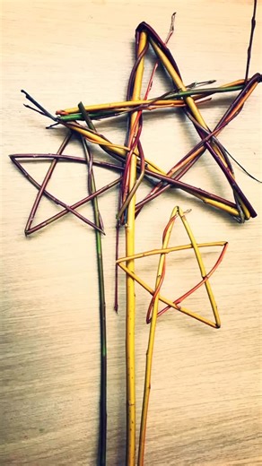 Join us on 29 November for our annual willow Christmas decorations course. Ditch the plastic mass-produced Christmas decorations – and make your own wreaths, angels, stars or Christmas trees using locally grown willow and hedgerow materials. Unlike many wreath-making courses, we do not use wire, plastic or Oasis. It’s all about the simplicity of a beautiful willow ring which – although fully biodegradable – can be kept and used for following years. #christmasdecorations #christmascrafts #christm