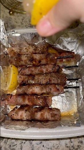 Juicy Greek Pork Souvlaki | Easy Homemade Dinner 🇬🇷🍋