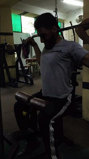 Lag pull down Exercise #shortsviral #shortvideos #viralmyshortsvideo #fitmess #rajabfamily #gym