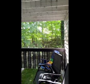 Eyewitness captures sound of gunshots and sirens during Atlanta shooting