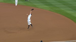 DJ LeMahieu's leaping grab