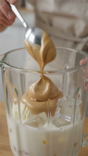 Caramel Coffee Milkshake Recipe ☕🍮 | Creamy Iced Coffee Shake #Shorts