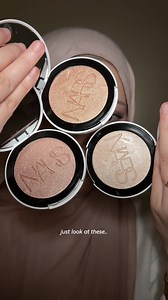 ✨ How to get a dewy, glowy base without the sticky feel — using just Light Reflecting Luminizing Powder! 👀💫 Watch beauty creator Nana Tajuddin show you how it’s done. #NARSMalaysia #EtherealShadeRadiantGlow #NARSMalaysia | NARS Cosmetics