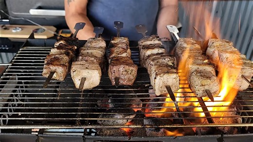 I made authentic Greek souvlaki… now I’m hooked