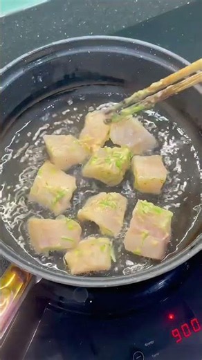 How to Make Deliciously Crispy Egg-Fried Fish