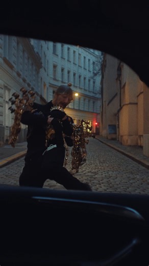 Omoda Jaecoo Österreich on Instagram: "𝗪𝗲𝗻𝗻 𝗲𝘀 𝗺𝗮𝗹 𝘀𝗰𝗵𝗻𝗲𝗹𝗹 𝗴𝗲𝗵𝗲𝗻 𝗺𝘂𝘀𝘀... Der Omoda 5 Hybrid - einsteigen, starten, losfahren. Dank Keyless Entry ganz ohne Schlüssel.​ Jetzt Probefahrt vereinbaren. #ChooseGreat #Omoda5​ _________​ Omoda 5 Hybrid SHS. Verbrauch: 5,3 l/100 km, CO₂-Emission: 120 g/km. Jeweils kombiniert, nach WLTP-Prüfverfahren. *Listenpreis zzgl. € 240,– Auslieferungspauschale inkl. 20% USt. und NoVA. Abbildungen zeigen Sonderausstattungen gegen Mehrpreis. 