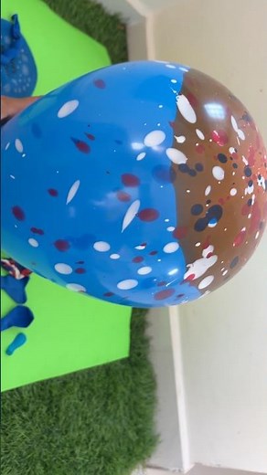 Blue balloon blowing up instantly with electric balloon machine #poppballons #shorts
