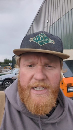 Does the cassette player work on the TT? #tastyclassics #audi #auditt | Tasty Classics