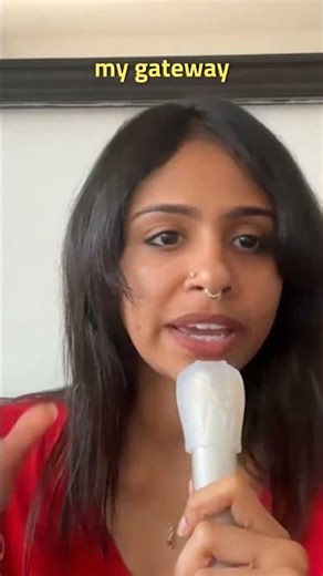 Is poi the gateway to juggling? #flowarts #circus #juggling