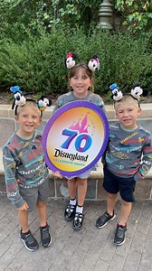 ✨ A day at Disneyland is never just a day — it’s a whirlwind of magic, laughter, and unforgettable memories! From the first glimpse of the castle to the last sparkle of fireworks, every moment of this day was a dream Disney day. 💫🏰🌟 #DisneylandMagic #HappiestPlaceOnEarth #DisneyDayDreams #disneymagicmoments #celebratehappy | Theme Park Mom