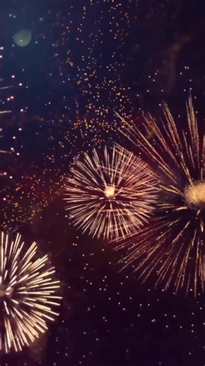 Godt nytt år ✨ Takk for at du valgte Brun og blid i 2025 og vi gleder oss til å se deg i 2026. Åpent i dag til kl. 21:00. 1. januar har vi ordinære åpningstider kl. 6–23. | Brun og blid