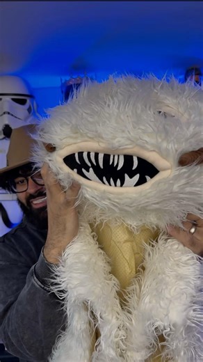 This is the best rug any Starwars fan can own 🤭