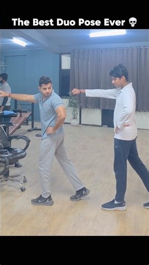 Best duo pose ever♥️