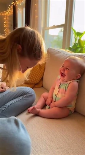 🍼🤣 Baby Sneezes… Then Laughs at Himself