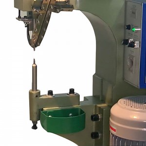 [Hot Item] 380V Voltage Automatic Solid Rivet Riveting Machine