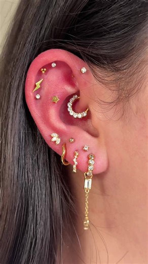 @Cartilage Cartel #earstack #piercings #earrings #earpiercing #earstyling