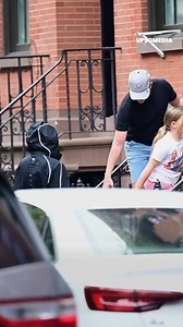 3.1M views · 2.8K reactions | Some paparazzi caught the moment when the model walks away from her little girl as if she was nobody's business. : https://www.instagram.com/backgrid_usa/ | Super Mommy | Facebook