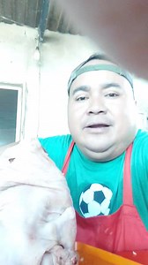 72K views · 4.5K reactions | Tutorial de cómo deshuesar una gallina, 1 er video de 2. | El Mandil Rojo | Facebook