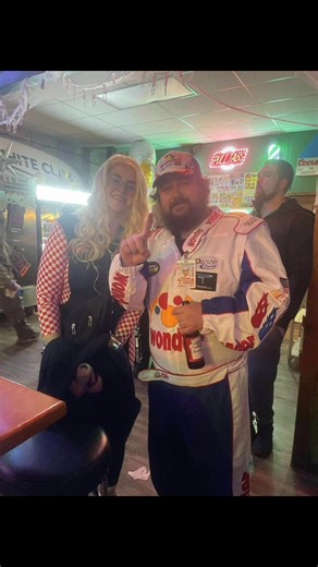 🕸️✨ The Palace was packed with spooky sparkle and serious style last night! ✨🕸️ From eerie elegance to laugh-out-loud looks, our costume contest brought the heat—and the creativity 🔥🎭 🎥 This reel captures it all: 👻 Best Individual, Couple, and Group contenders 🧙‍♀️ Wildly original costumes 💃 Dance floor moments and midnight reveals Whether you were haunting the bar or cheering from the sidelines, thanks for making it a night to remember. Tag your crew, your costume, and your favorite mom