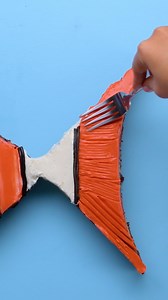 Transform a basic cake into a swimmingly sweet clownfish! 🐠🎂 | So Yummy