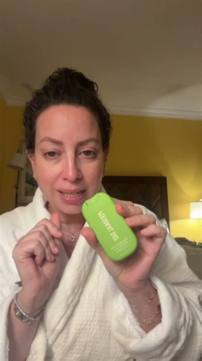 What’s your favorite way to use hypochlorous acid spray??? Personal Day #hypochlorousacidspray