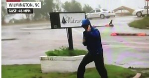 Weather Channel's response to reporter's viral 'fake' dramatic wind conditions makes it so much worse