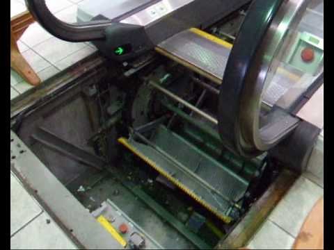Inner working of Escalator