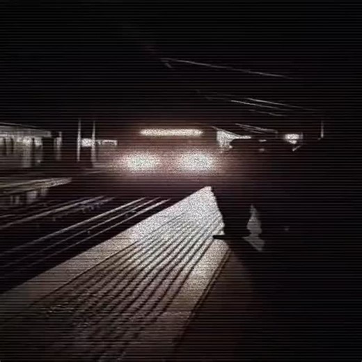 Wotegy on Instagram: "#metro"