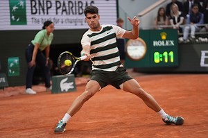 Lorenzo Musetti vs. Carlos Alcaraz FREE LIVE STREAM (6/6/25): Watch French Open semifinal online | Time, TV, channel