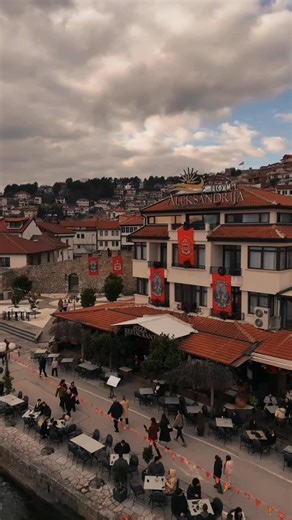 Hotel Aleksandrija on Instagram: "🙏❄️✝️ Се е подготвено за претстојниот голем празник Богојавление - Водици! Ве очекуваме утре на градскиот кеј пред хотел Александрија и Долна Порта да го проследиме во живо фрлањето и фаќањето на светиот крст во водите на Охридското езеро! 🕊️ ... #ohrid #aleksandrija #vodici #bogojavlenie #january"