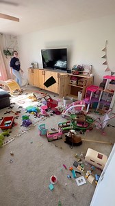 194K views · 3.5K reactions | a whole house reset and clean of the after the weekend! taking advantage of the kids being out and cleaning up the weekened mess #cleaningmotivation #cleanwithme #asmrcleaning #housecleaning #reset #declutter #houseinspo | Carissacleansitall | Facebook