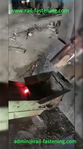 Do you know how the head of a fish bolt is formed in China? #fishplate #factoryproducts